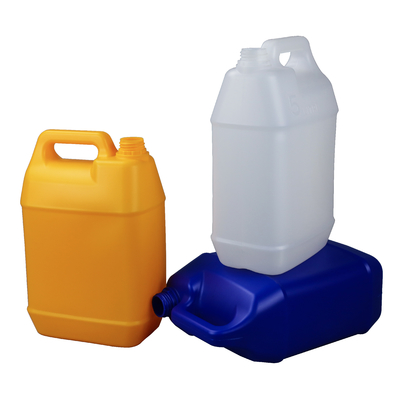 Bouteille en plastique de produits chimiques électroniques avec la poignée 5L Jerry Can Leakproof de plastique